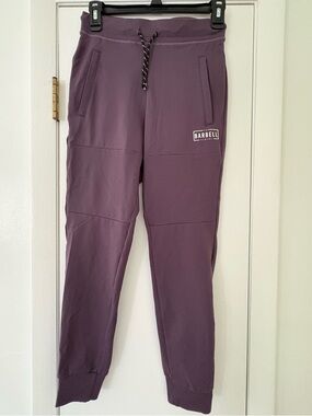 Small Barbell Cartel joggers in plum!!